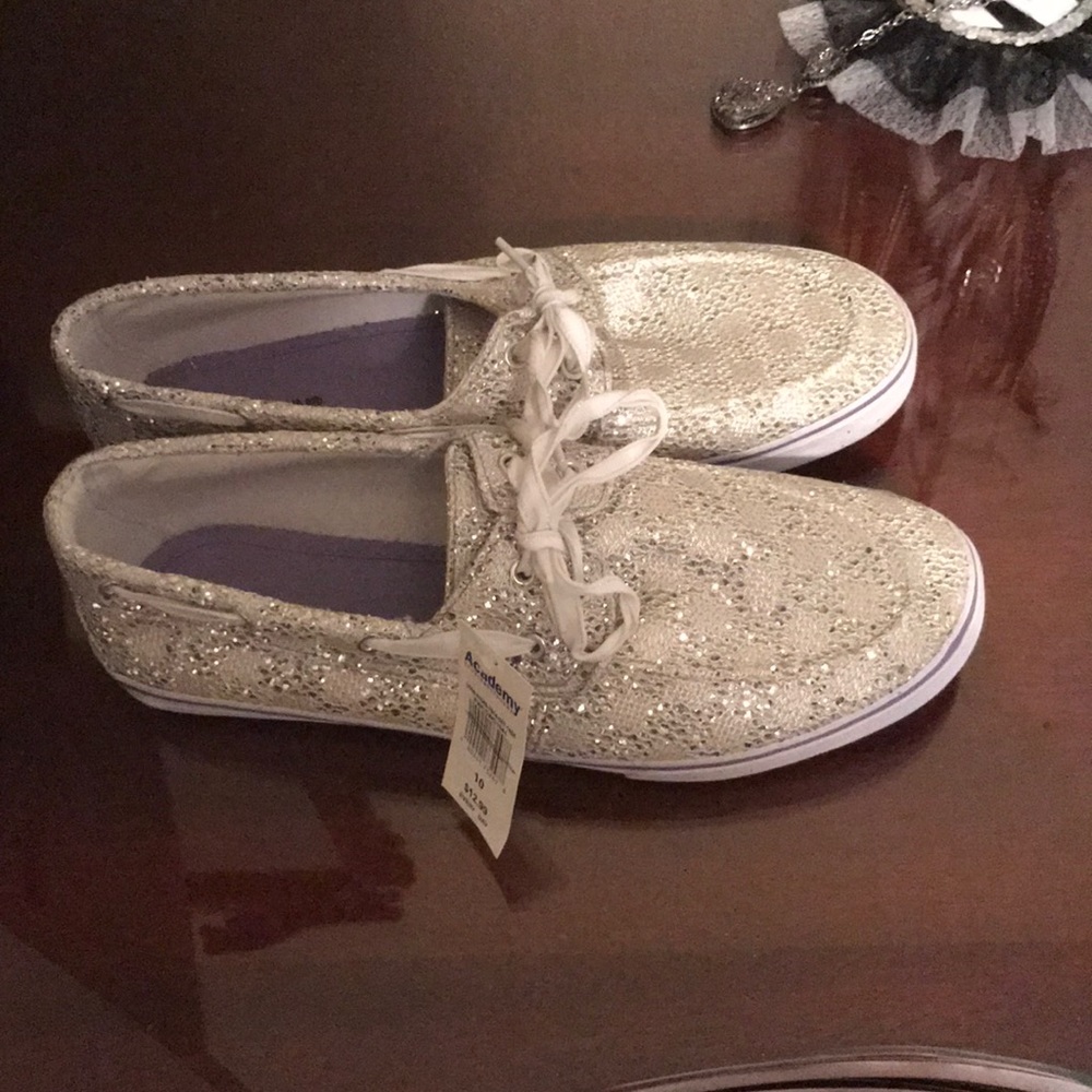 Sparkly flat shoes